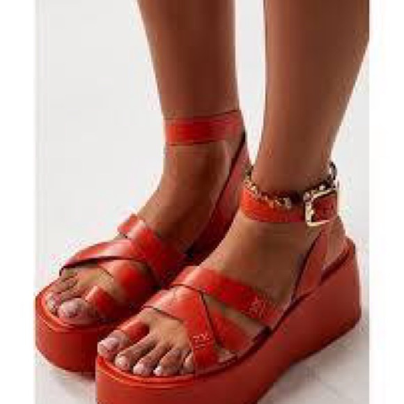 Shoes - #238 ❤️ Brand new in box Free People Hazel Flatform sandals